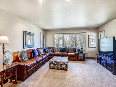 Seven Bedrooms a Huge Rental Accommodation 4500 sq ft